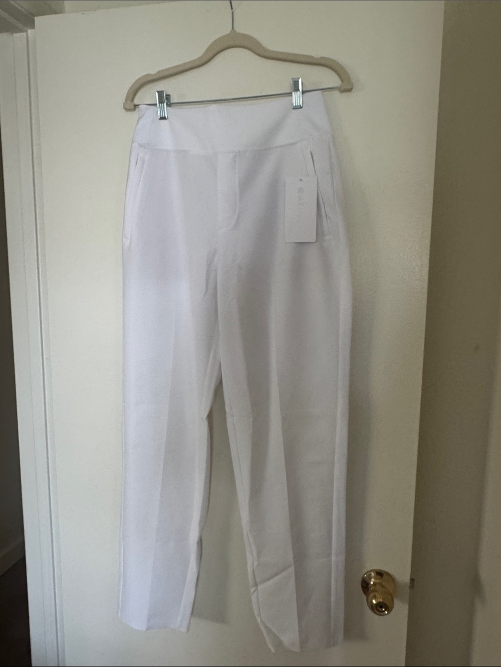 Athleta Endless Pant in white NWT
